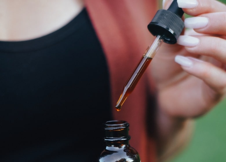 Legales Cannabis CBD-Öl auf Justbob