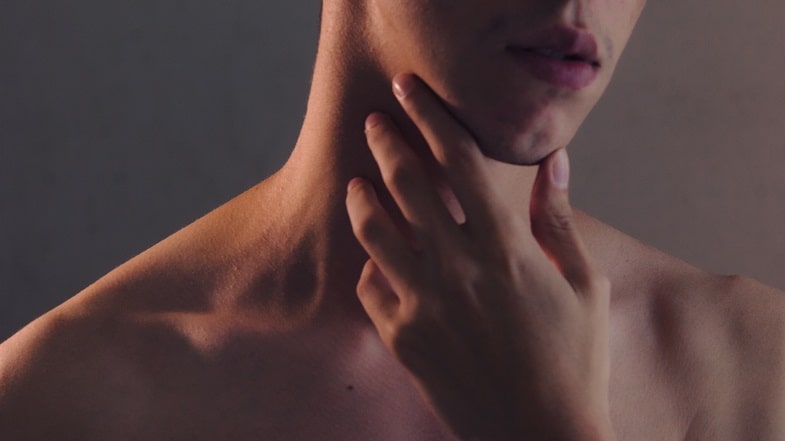 Halsschmerzen oder Kratzen im Hals